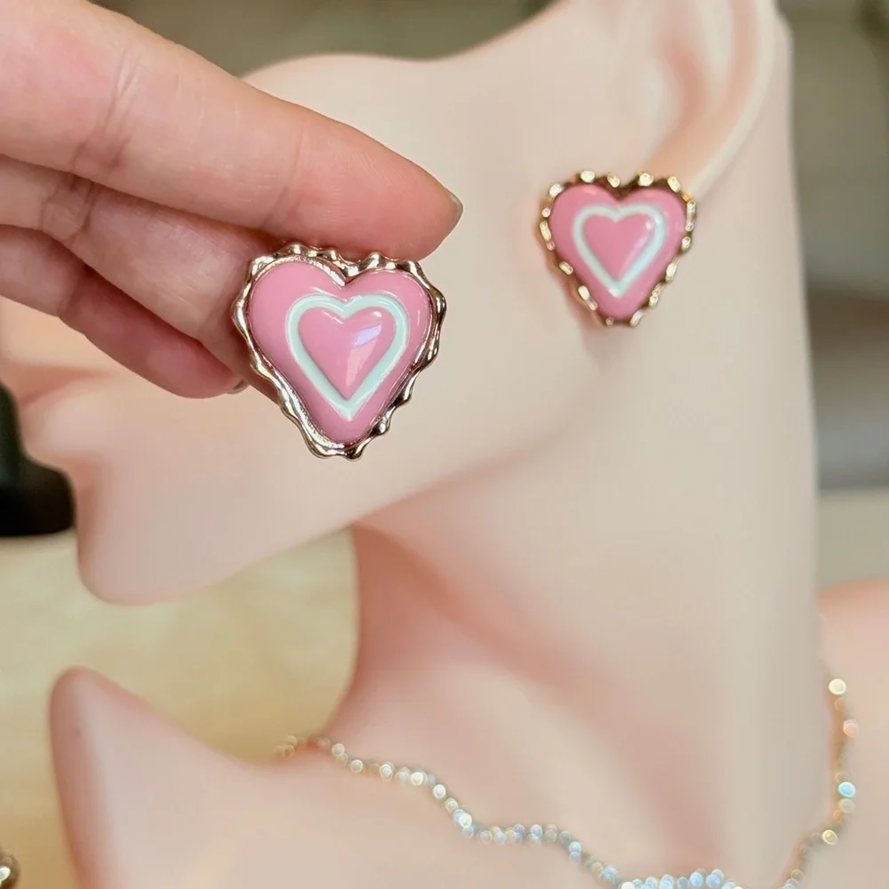 ⚜️ Loveé Pink Heart Earrings